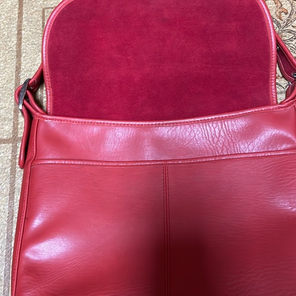 Good Condition Rare Made In USA Old Coach 9085 Shoulder Bag Red 